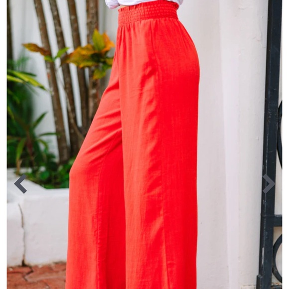 NWOT. Mint Julep Boutique Red linen pants - Picture 2 of 3